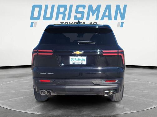 2024 Chevrolet Traverse LS