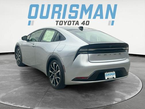 2025 Toyota Prius Plug-In Hybrid XSE