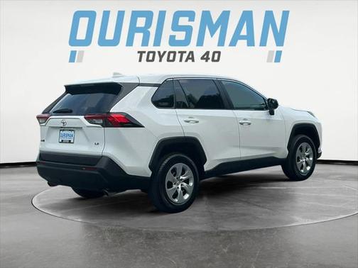 2023 Toyota RAV4 LE