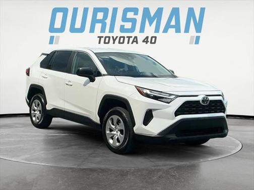2023 Toyota RAV4 LE