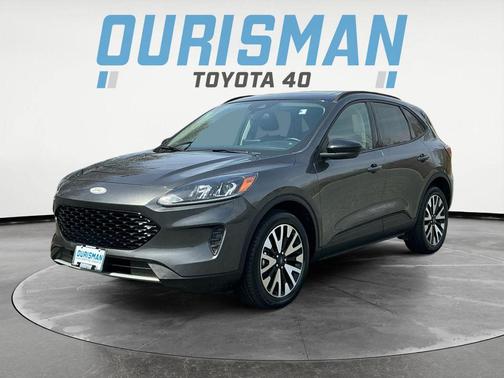 Magnetic Metallic 2020 Ford Escape SE