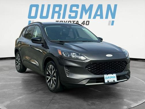 Magnetic Metallic 2020 Ford Escape SE