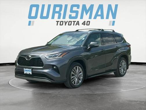 2022 Toyota Highlander Platinum