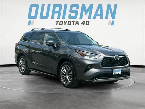 2022 Toyota Highlander Platinum