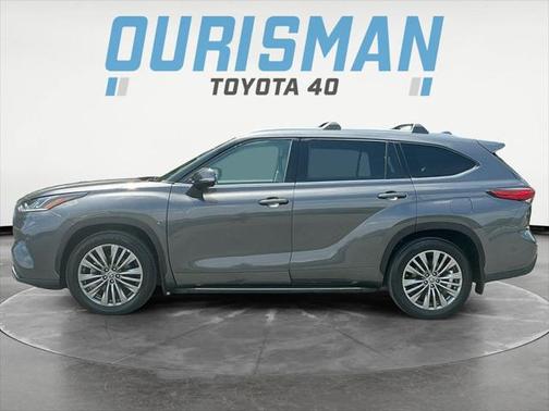 2022 Toyota Highlander Platinum