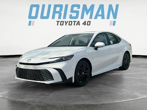 Ice 2026 Toyota Camry SE