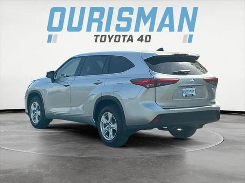 2022 Toyota Highlander LE