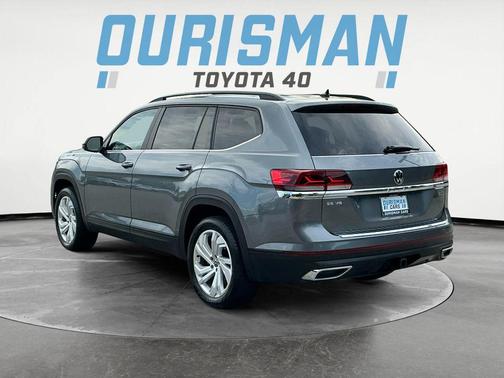Platinum Gray Metallic 2022 Volkswagen Atlas 3.6L SE w/Technology