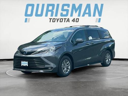 2025 Toyota Sienna XLE 7 Passenger