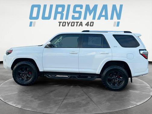 2024 Toyota 4Runner SR5