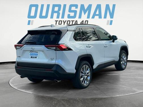 2025 Toyota RAV4 XLE Premium