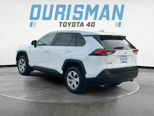 2022 Toyota RAV4 LE