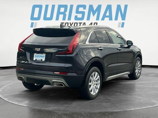 2022 Cadillac XT4 Premium Luxury