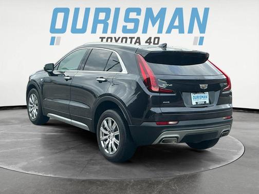 2022 Cadillac XT4 Premium Luxury