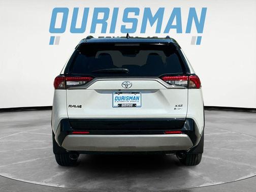 2025 Toyota RAV4 Hybrid SE