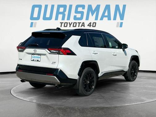 2025 Toyota RAV4 Hybrid SE