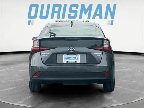 2022 Toyota Prius XLE