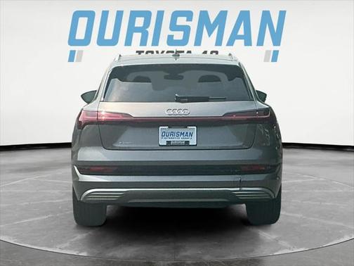 2019 Audi e-tron Premium Plus