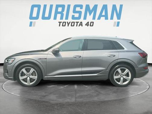 2019 Audi e-tron Premium Plus