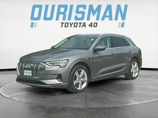 2019 Audi e-tron Premium Plus
