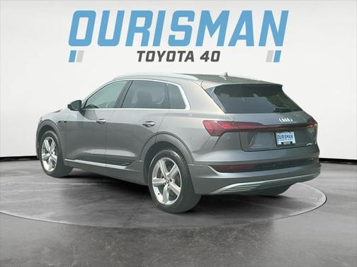 2019 Audi e-tron Premium Plus