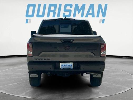 2024 Nissan Titan PRO-4X