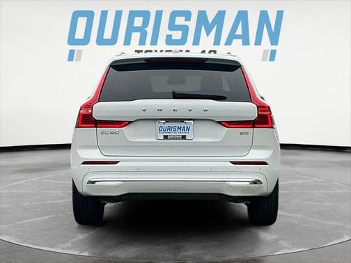 2023 Volvo XC60 B5 Plus Bright Theme