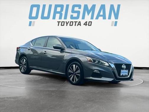 2021 Nissan Altima 2.5 SV