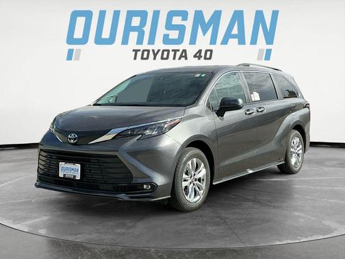 2025 Toyota Sienna XLE