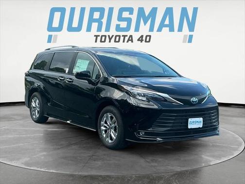 2025 Toyota Sienna XLE 7 Passenger