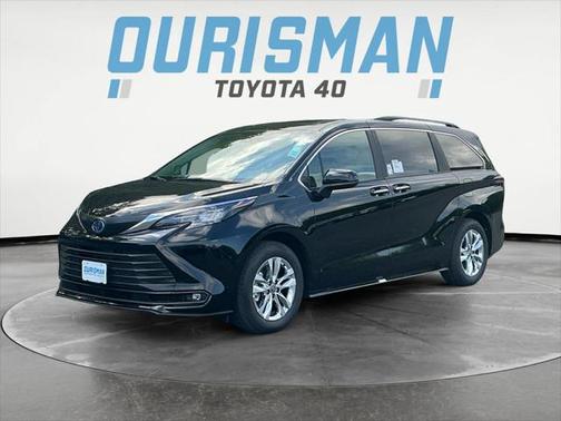 2025 Toyota Sienna XLE 7 Passenger