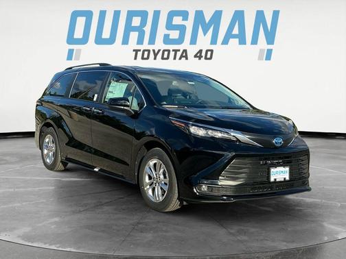 2025 Toyota Sienna XLE