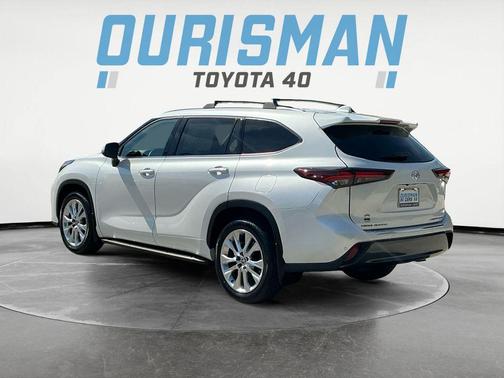 Wind Chill Pearl 2024 Toyota Highlander Limited