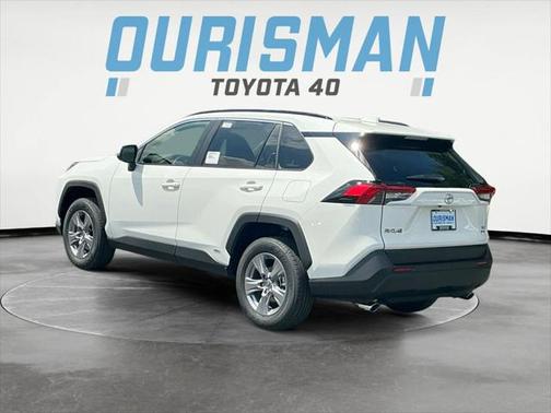 2025 Toyota RAV4 Hybrid XLE