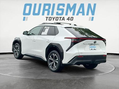 2025 Toyota bZ4X XLE