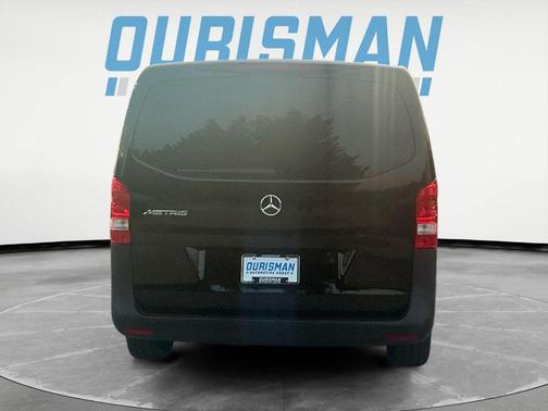 2023 Mercedes-Benz Metris Base