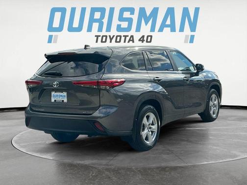 2023 Toyota Highlander LE