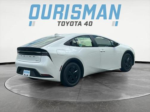 2025 Toyota Prius L