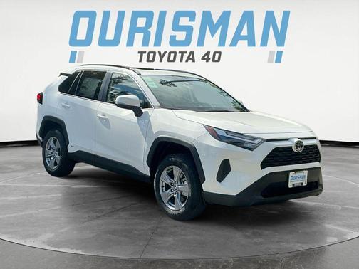 2025 Toyota RAV4 Hybrid XLE