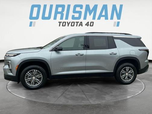 Sterling Gray Metallic 2026 Chevrolet Traverse LT