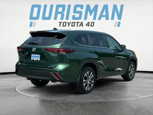 2024 Toyota Highlander XLE
