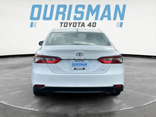 Ice Cap 2024 Toyota Camry LE
