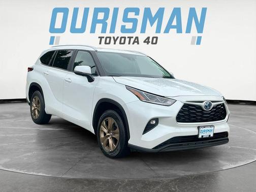 2023 Toyota Highlander Hybrid XLE