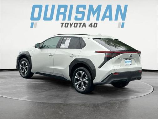 2025 Toyota bZ4X XLE