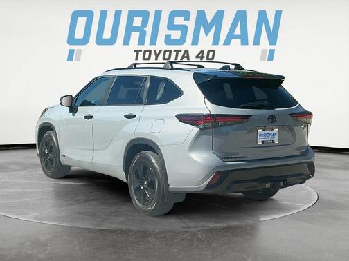 2025 Toyota Highlander Hybrid XLE