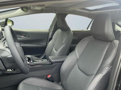 2025 Toyota Prius L