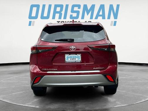 Ruby Flare Pearl 2024 Toyota Highlander Platinum