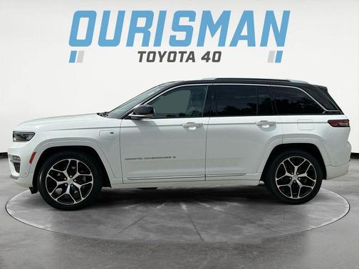 Diamond Black Crystal Pearlcoat 2023 Jeep Grand Cherokee 4xe Summit Reserve
