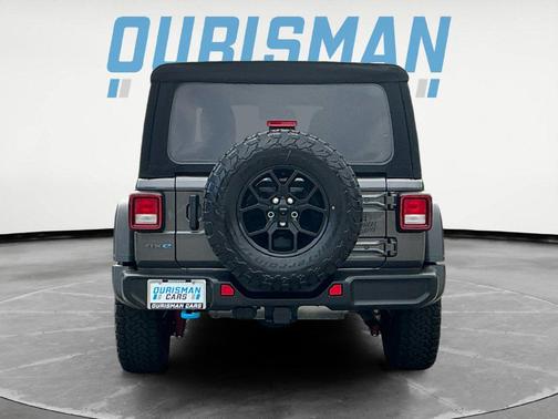 Granite Crystal Metallic Clearcoat 2024 Jeep Wrangler 4xe Willys