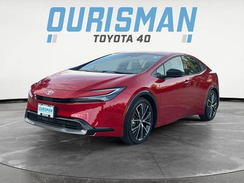 2025 Toyota Prius XLE